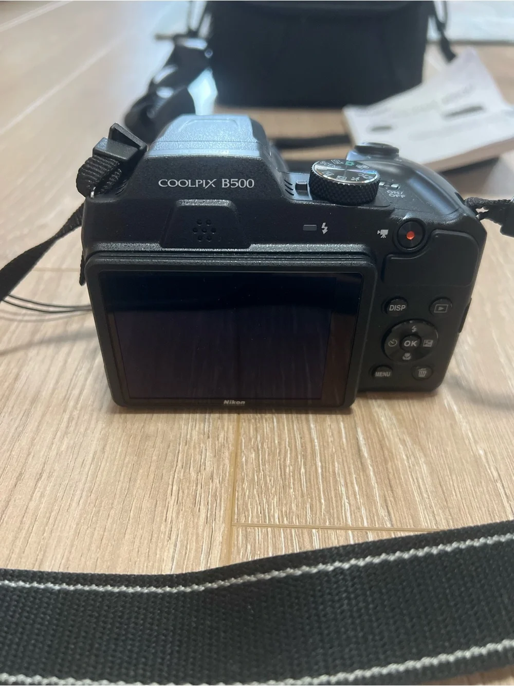 Nikon versatile compact